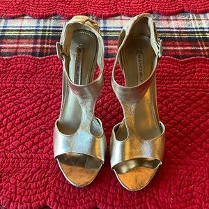 Bandolino Metallic Gold Heels